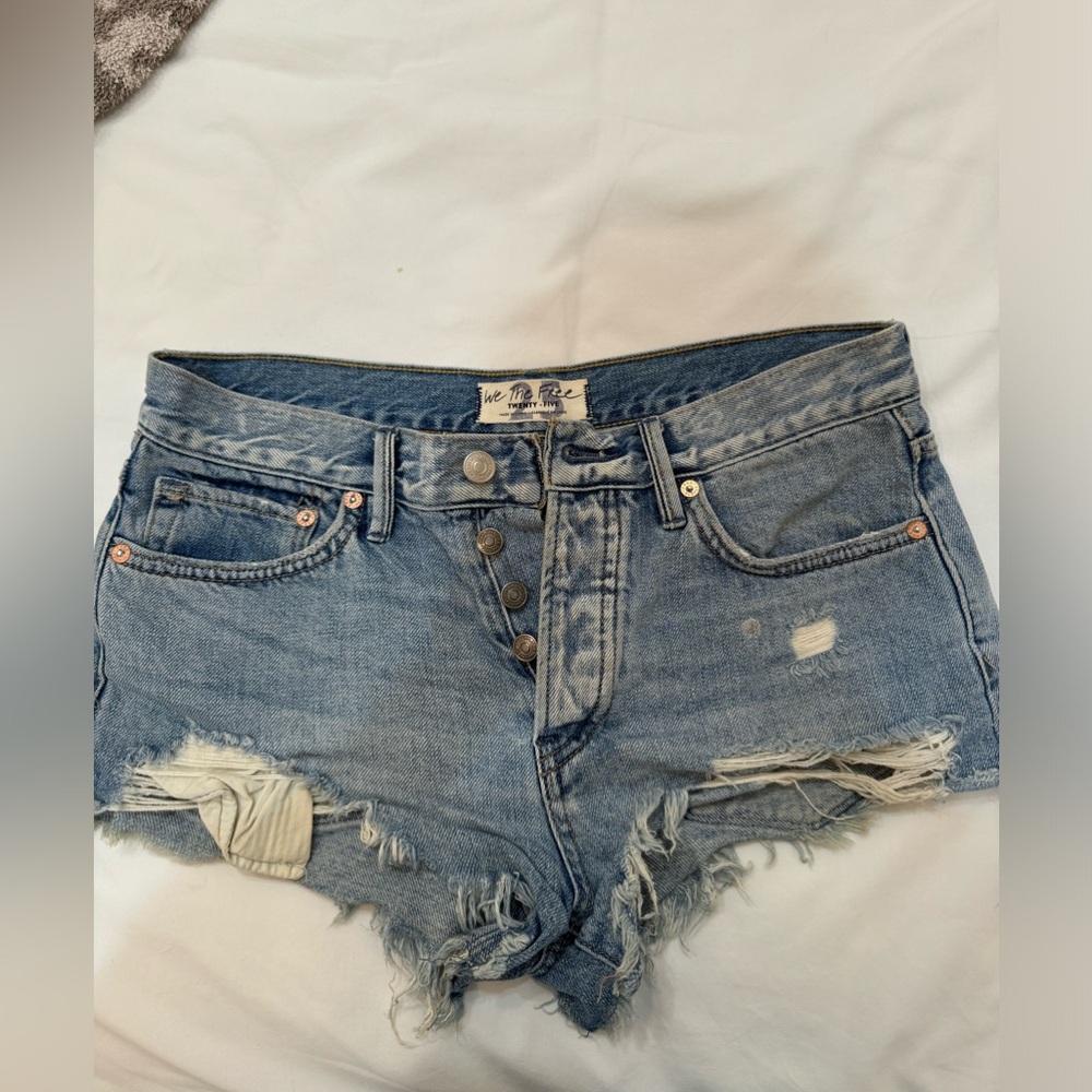 Free people Jean shorts!